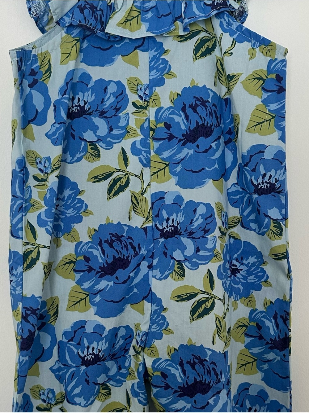 New Pink Chicken Baby Girls Ana
Jumper Blue Peonies 12-18 months - Picture 8 of 11